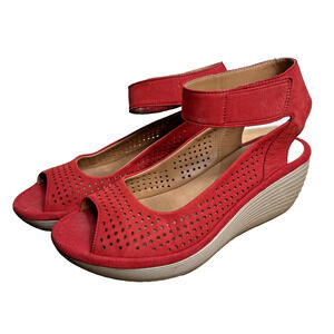 Clarks Bright Red Shoes Reedly Salene Sandals Size 7 Suede Wedge Heel Perforated